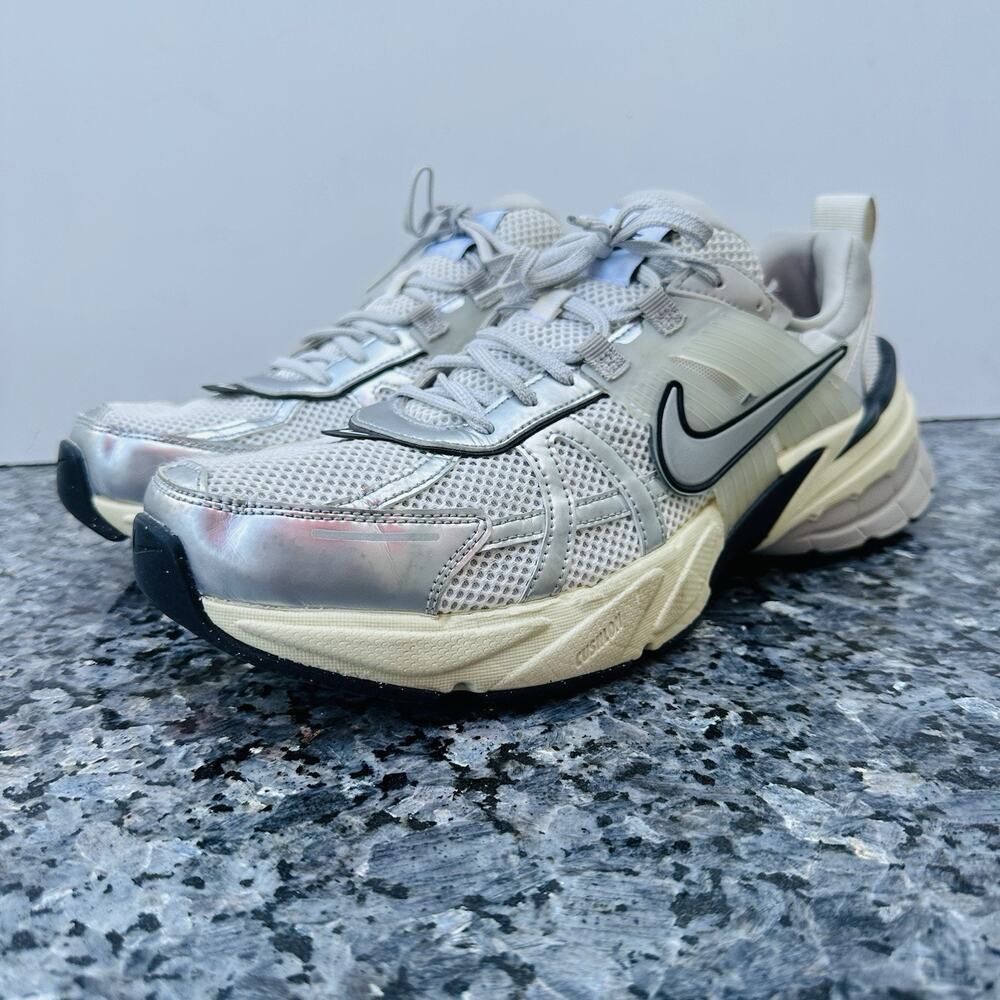 Nike V2K Run Summit White Metallic Silver HJ4497-100 Men's Size 12